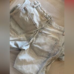 Women’s Light Blue Jeans